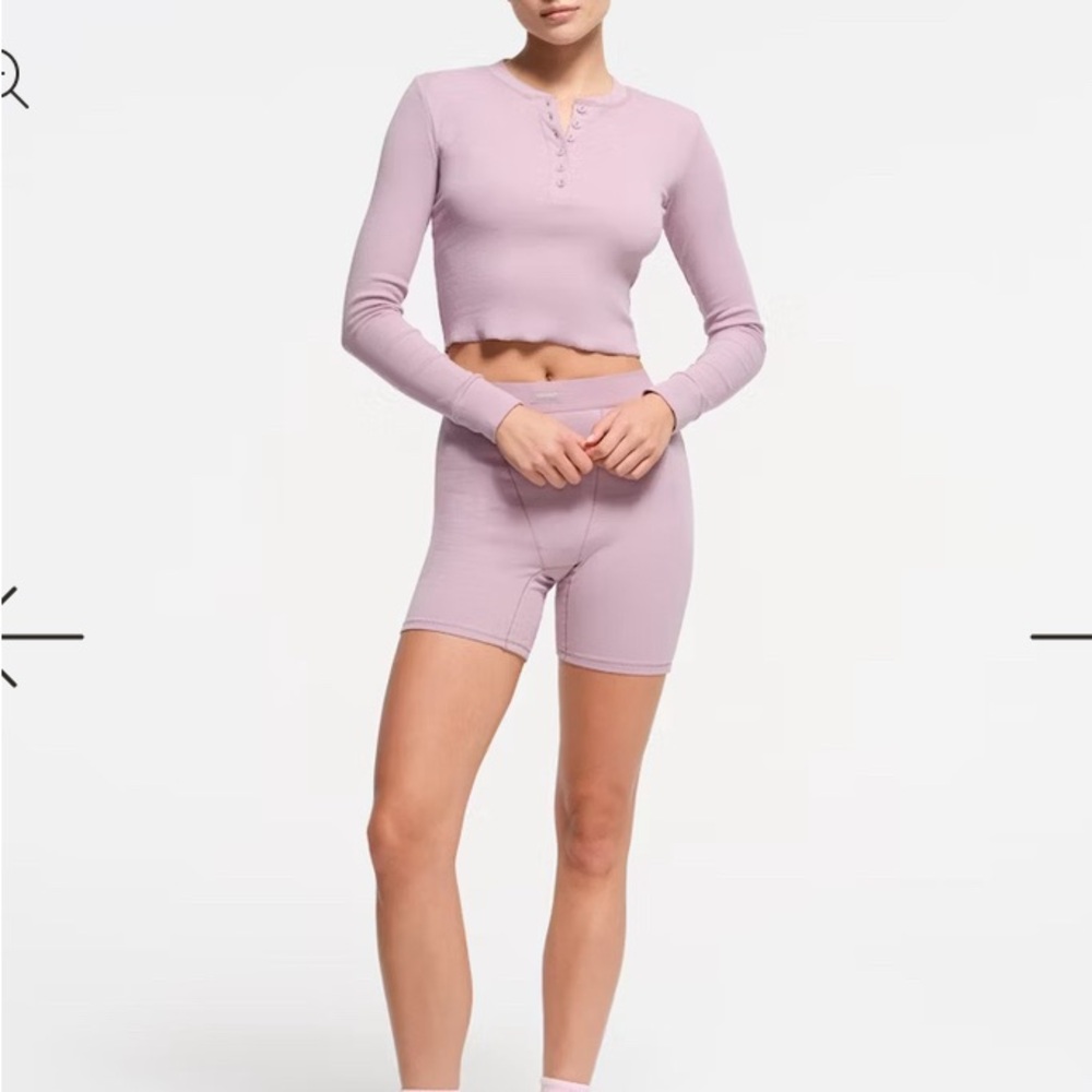 SKIMS Lilac Long Sleeve Ribbed Crop Top